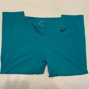 Crop Nike leggings